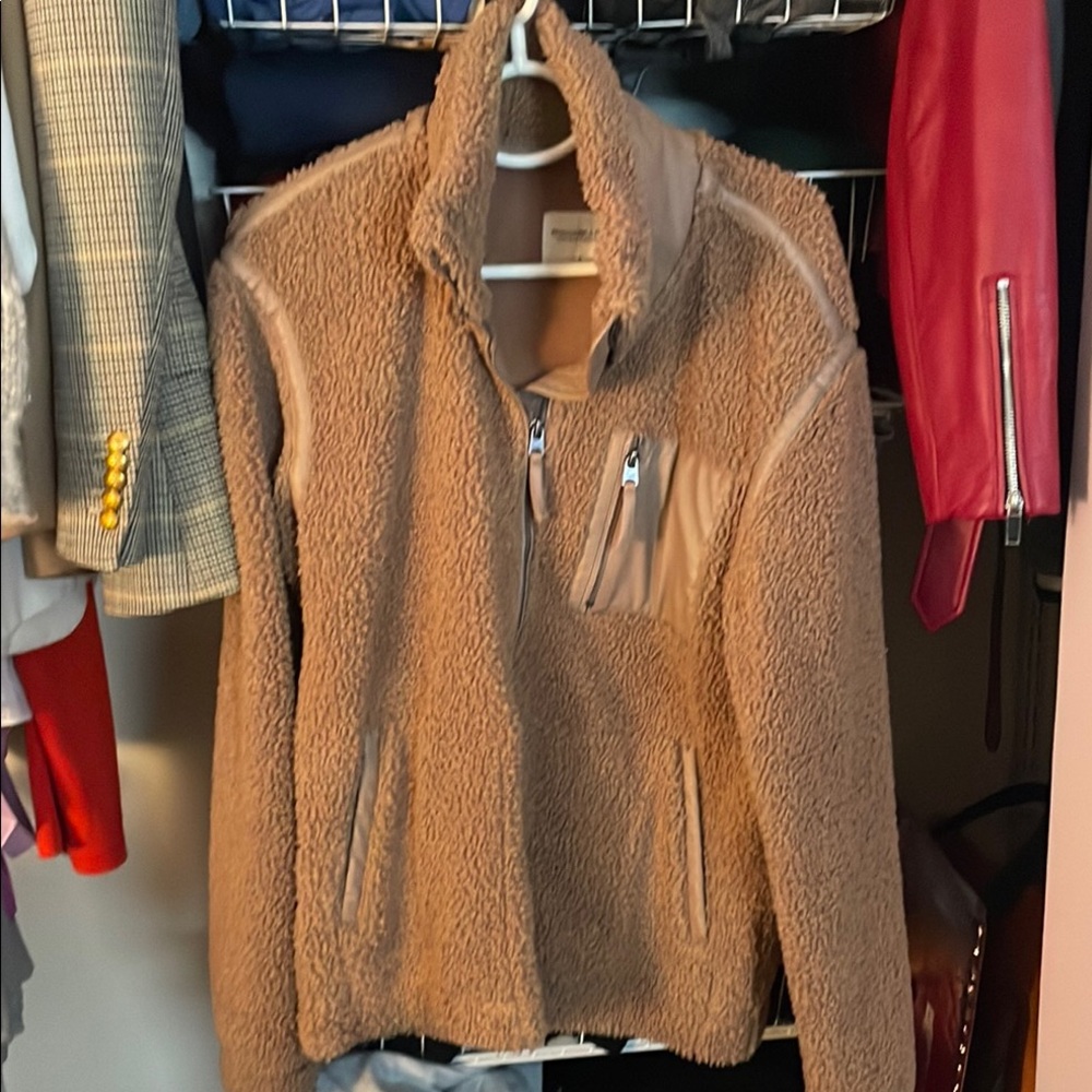 Abercrombie & Fitch Soft A&F Women's Camel Zip-up Jacket